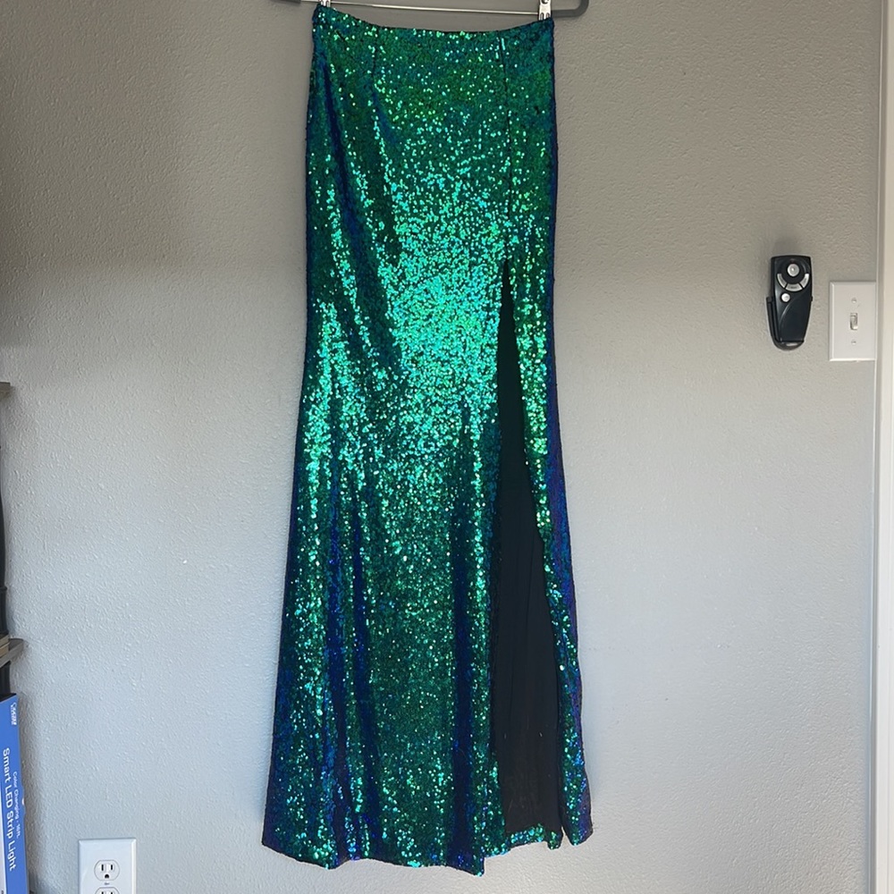 Windsor Green Purple Sequin Floor Length Slit Leg Mermaid Skirt